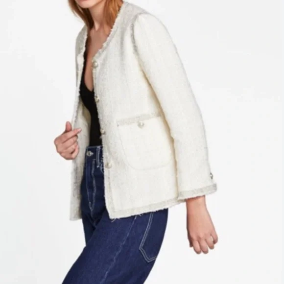 Zara size medium ecru white tweed w‎ pearl button and silver trim blazer - Picture 2 of 16